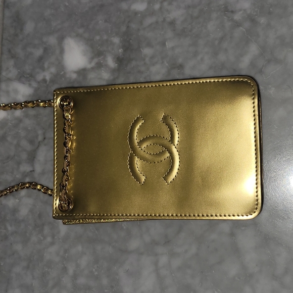 CHANEL Bags Chanel Crossbody Phone Bag Poshmark